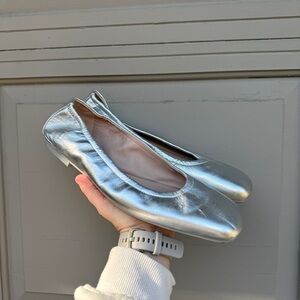 Stuart Weitzman Metallic Silver Bardot Ballet Flats | Women’s Size 8B/38.5